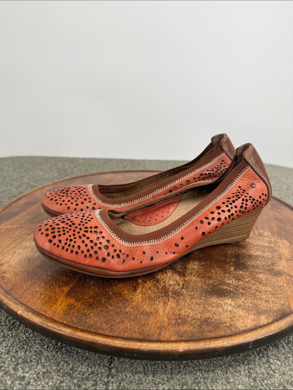 Pikolinos Shoe Wm 38 US 7.5-8 Trento Brown Leather Perforated Wedge Heel Comfort